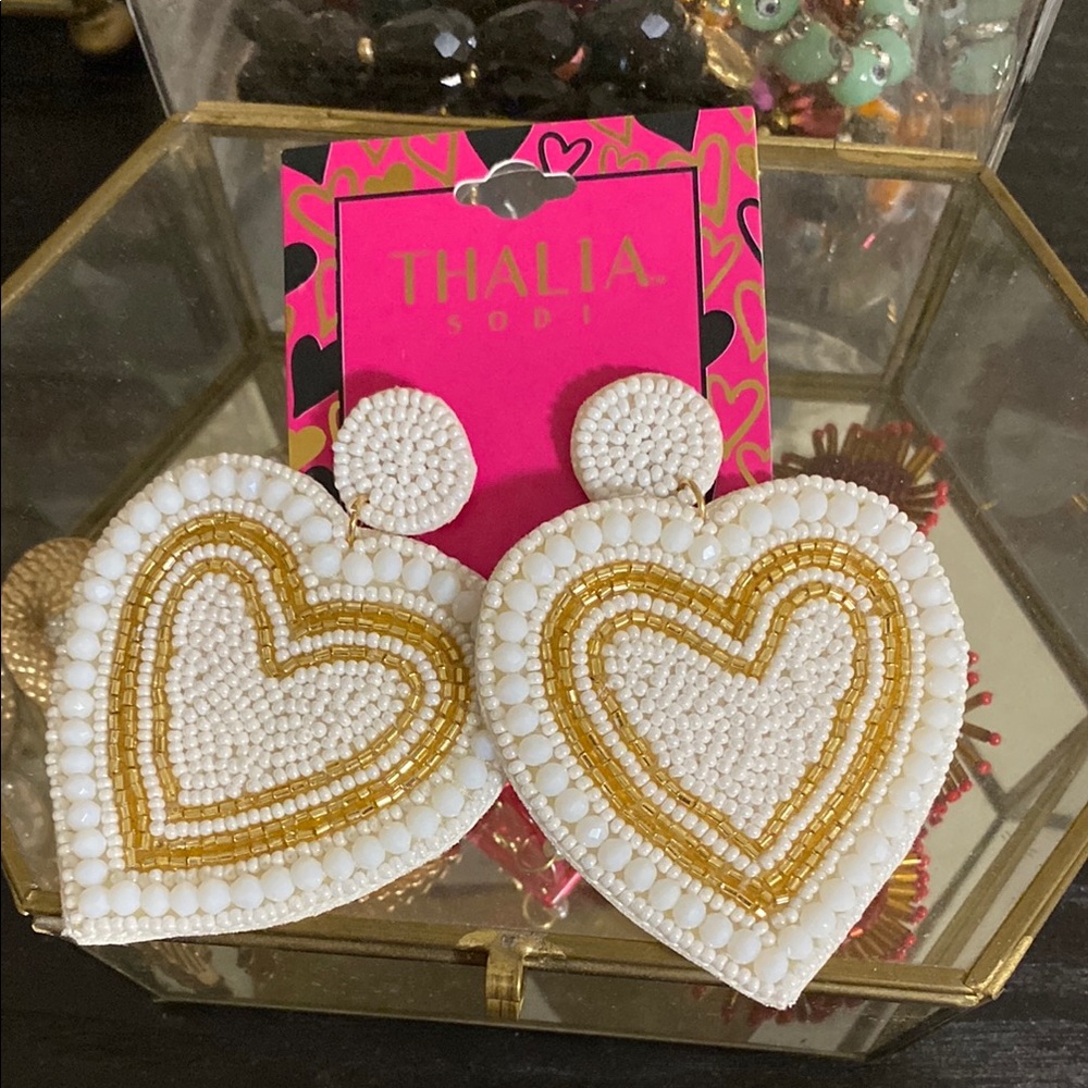 Thalia Sodi earrings (2) βΌοΈπβ₯οΈ π π
πΌ - Picture 1 of 5